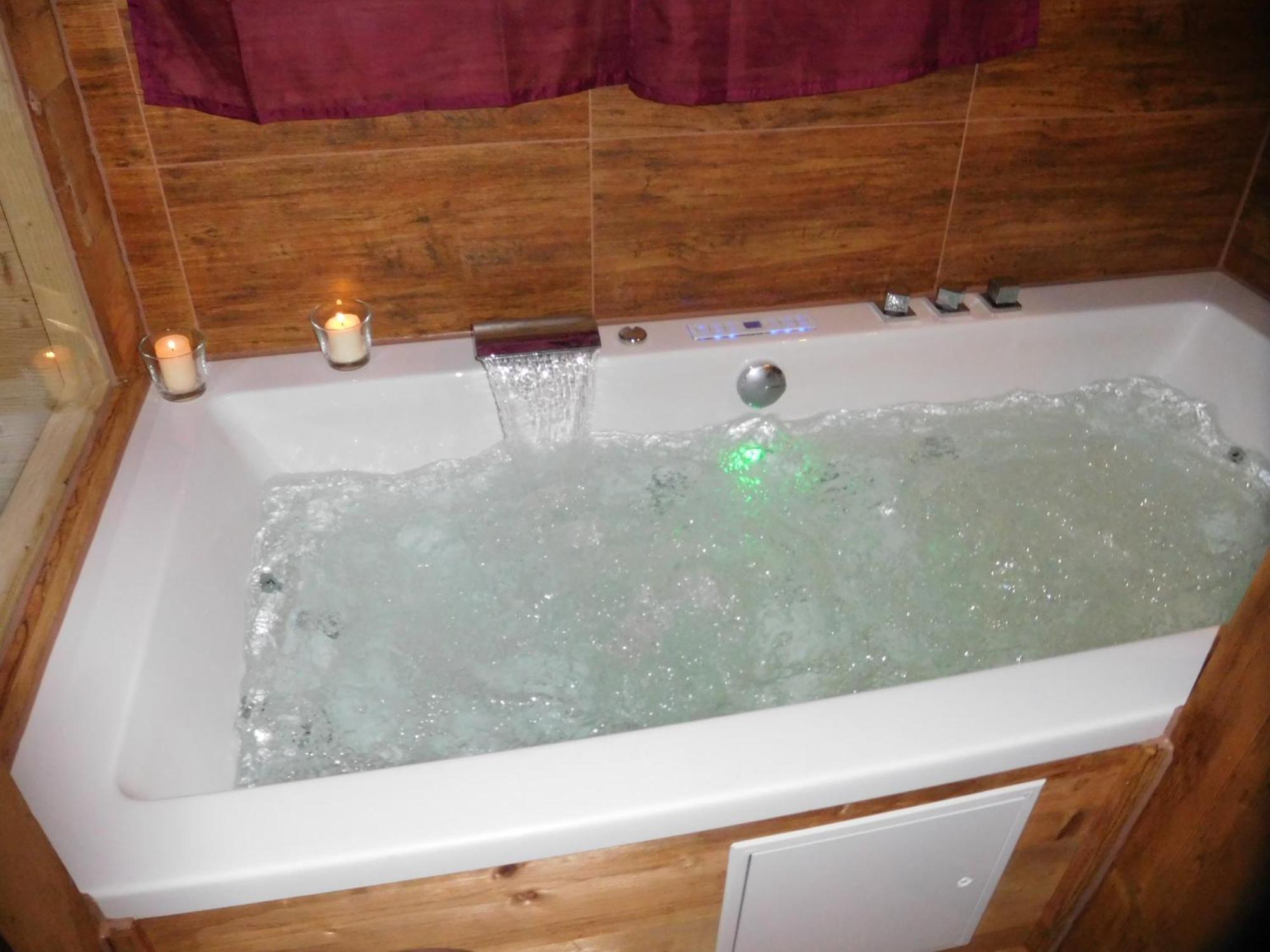 Wellnessoase Mit Sauna Und Whirlpool Inzell Exterior foto
